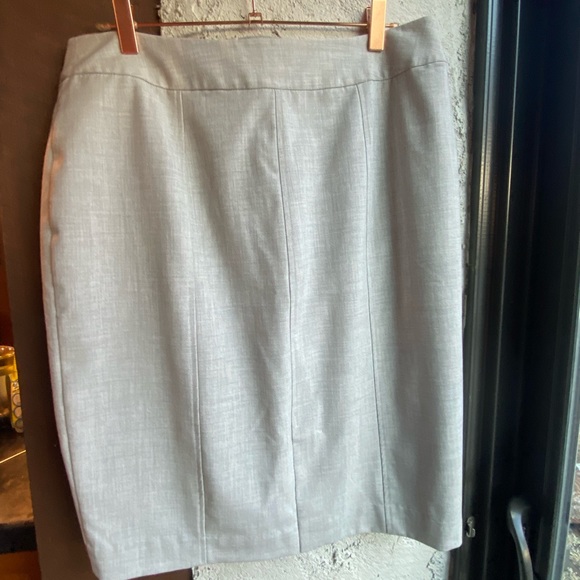 NWOT Worthington Stretch lined pencil skirt Size 12 - Picture 15 of 15